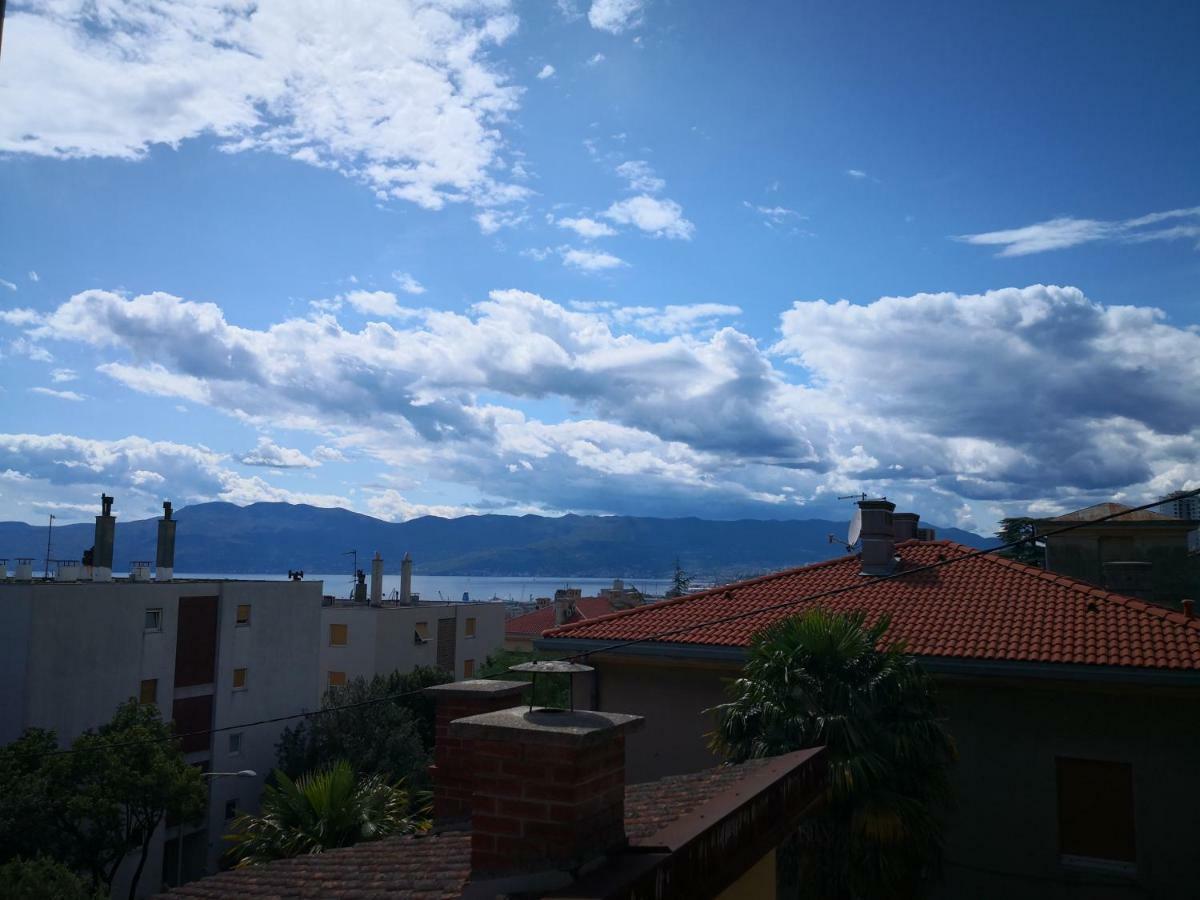 Apartman Bulevard Apartment Rijeka Exterior photo